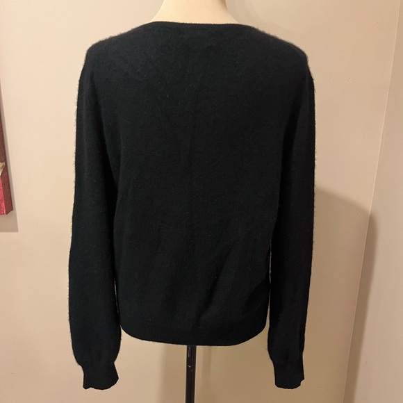Neiman Marcus 100% Cashmere Classic Black Crew Neck Cardigan Sweater, size XL - Picture 3 of 7